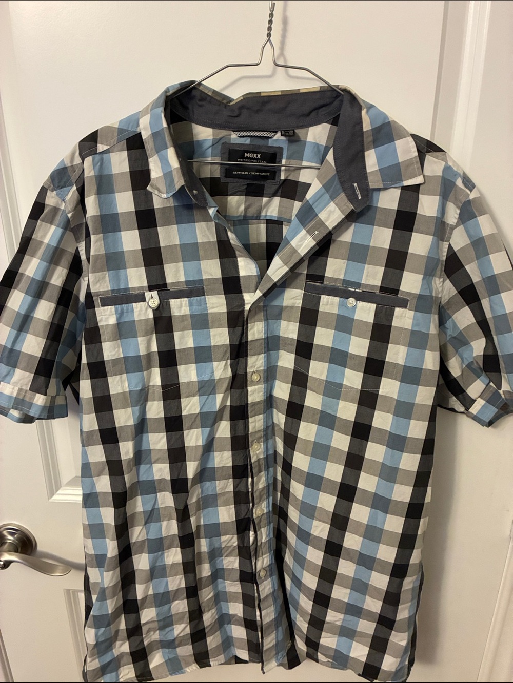 Mexx Short-Sleeve Plaid Button-Down Shirt in Light Blue, Black & Cream